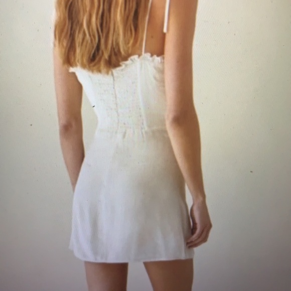 Reformation Bev Dress in Almond 0 - Picture 7 of 8